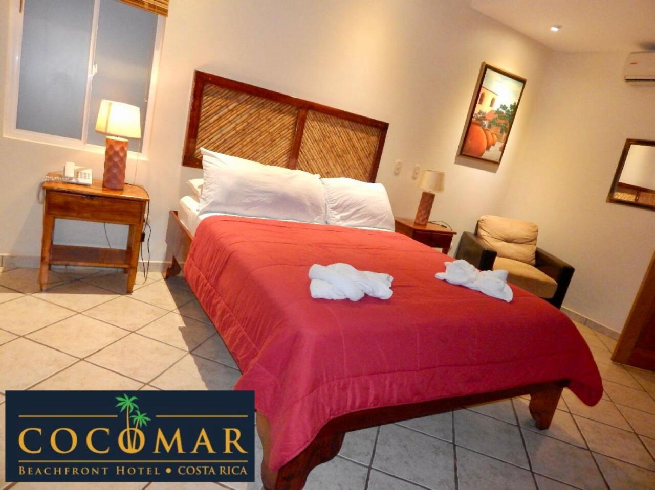 Cocomar Beachfront Hotel Parrita Bagian luar foto